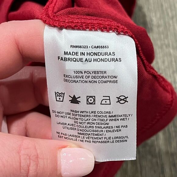 NWOT Nike Dri-Fit Mens T-Shirt Long Sleeve Crewneck Pullover Lightweight Red S - Picture 3 of 5